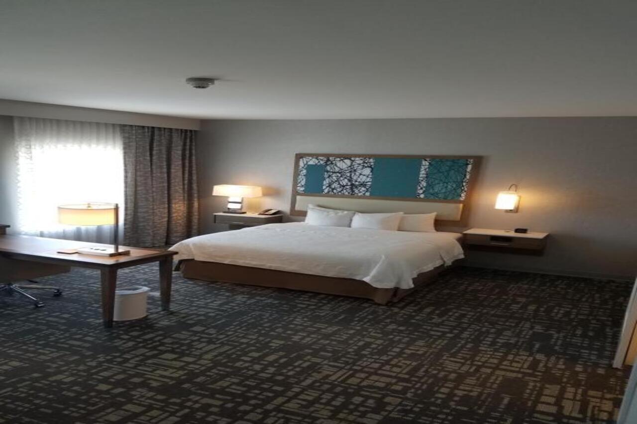 Hampton Inn & Suites Dallas-Колоні Екстер'єр фото