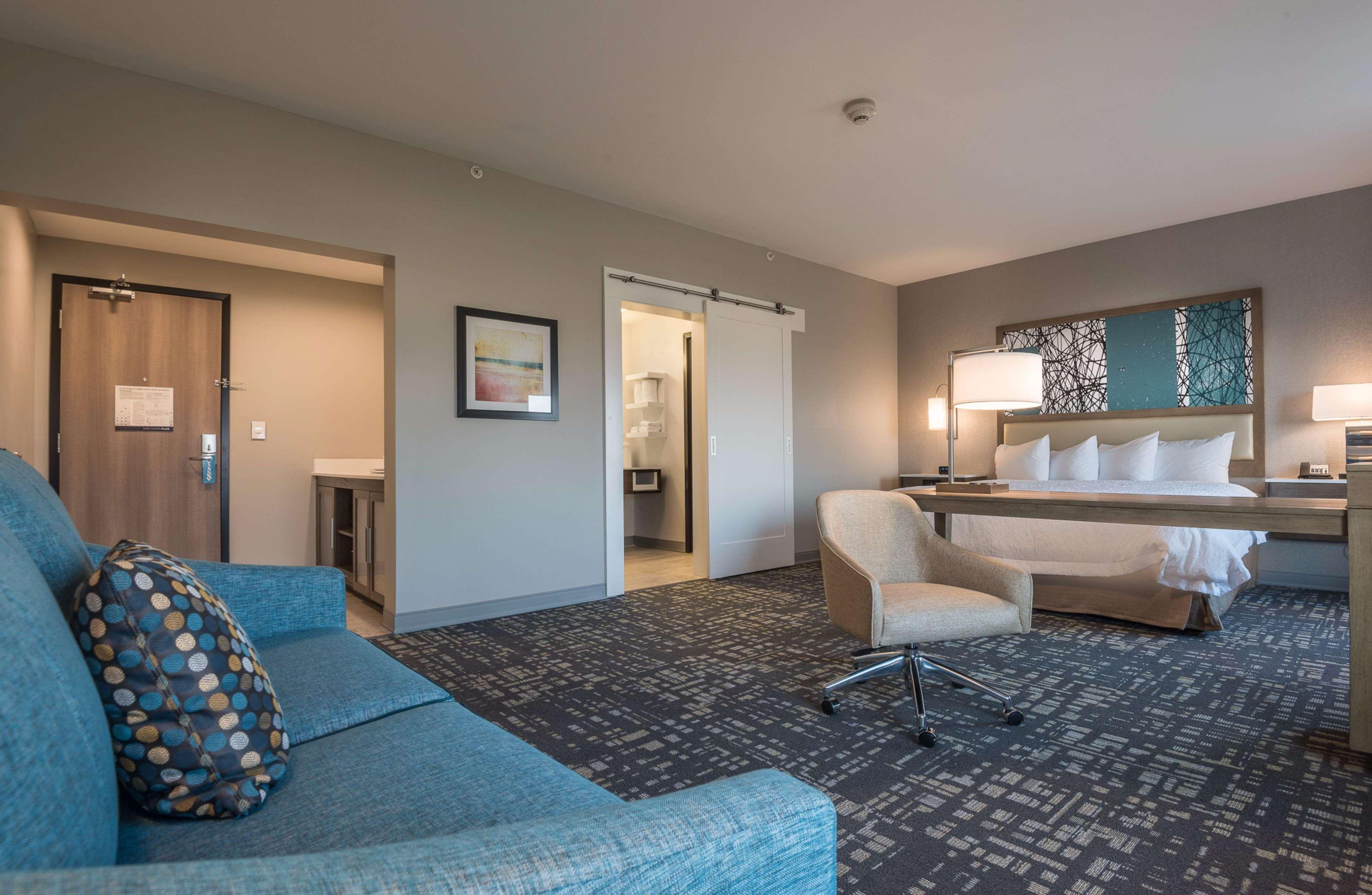 Hampton Inn & Suites Dallas-Колоні Екстер'єр фото