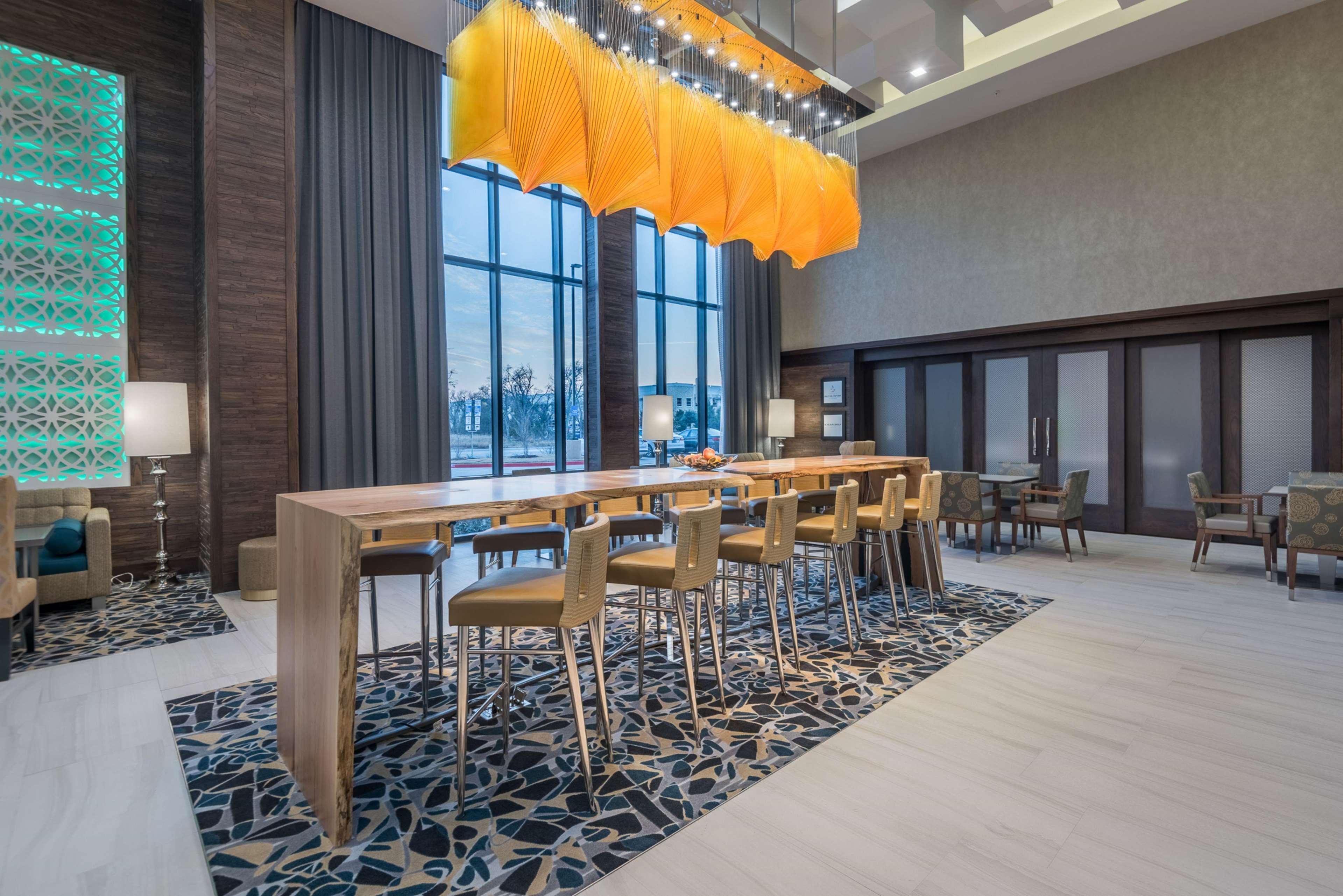 Hampton Inn & Suites Dallas-Колоні Екстер'єр фото