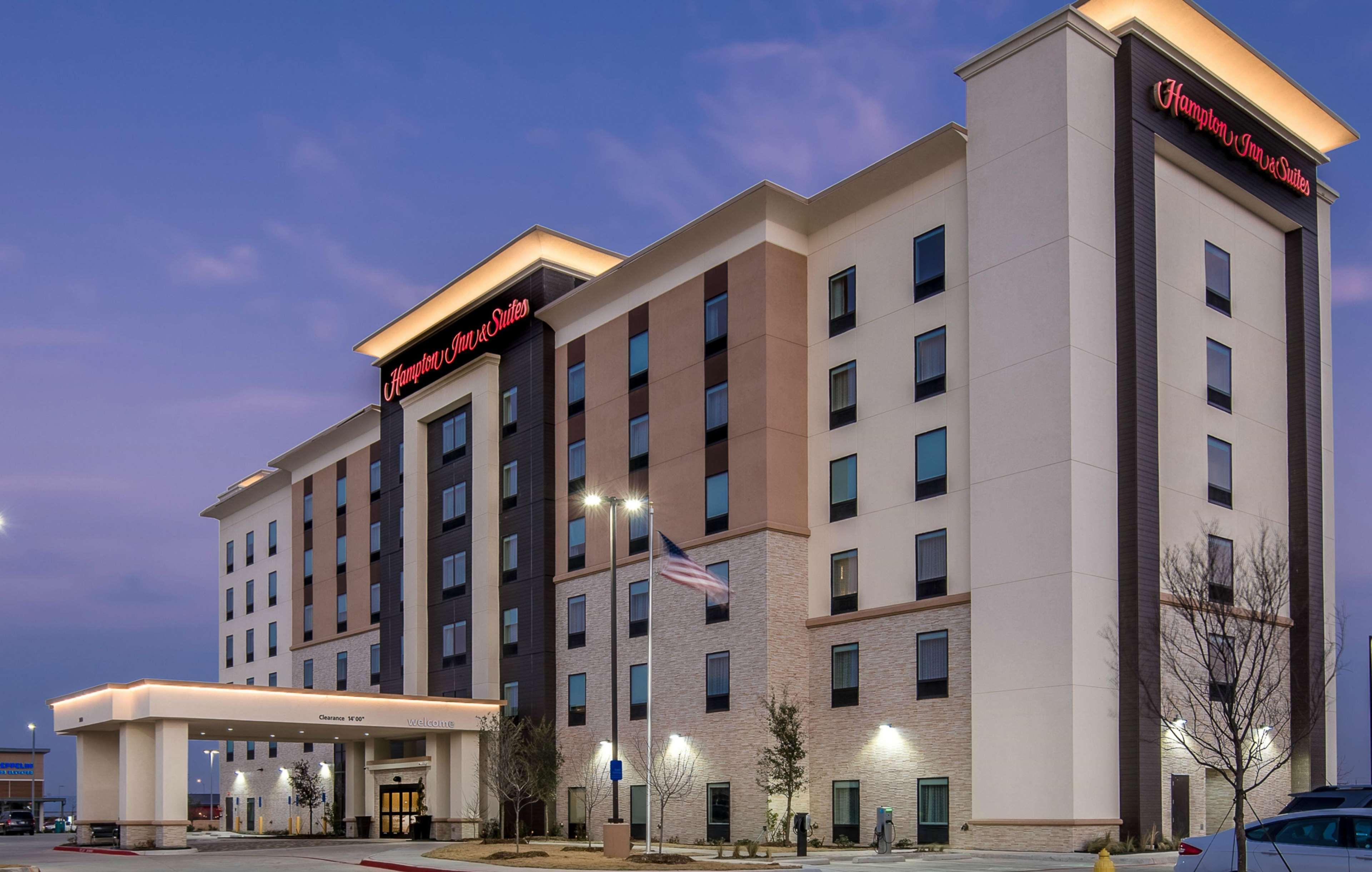 Hampton Inn & Suites Dallas-Колоні Екстер'єр фото