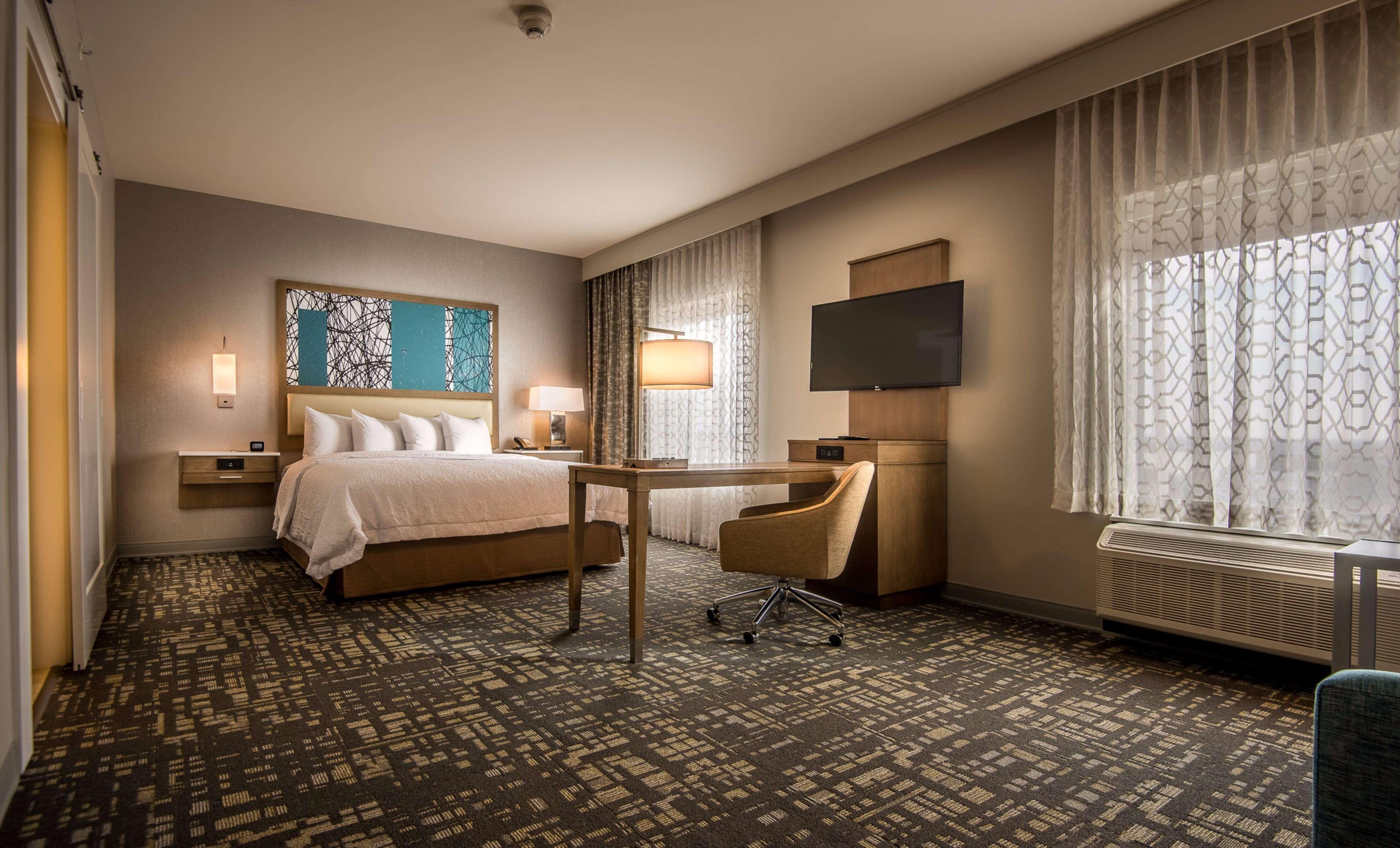 Hampton Inn & Suites Dallas-Колоні Екстер'єр фото