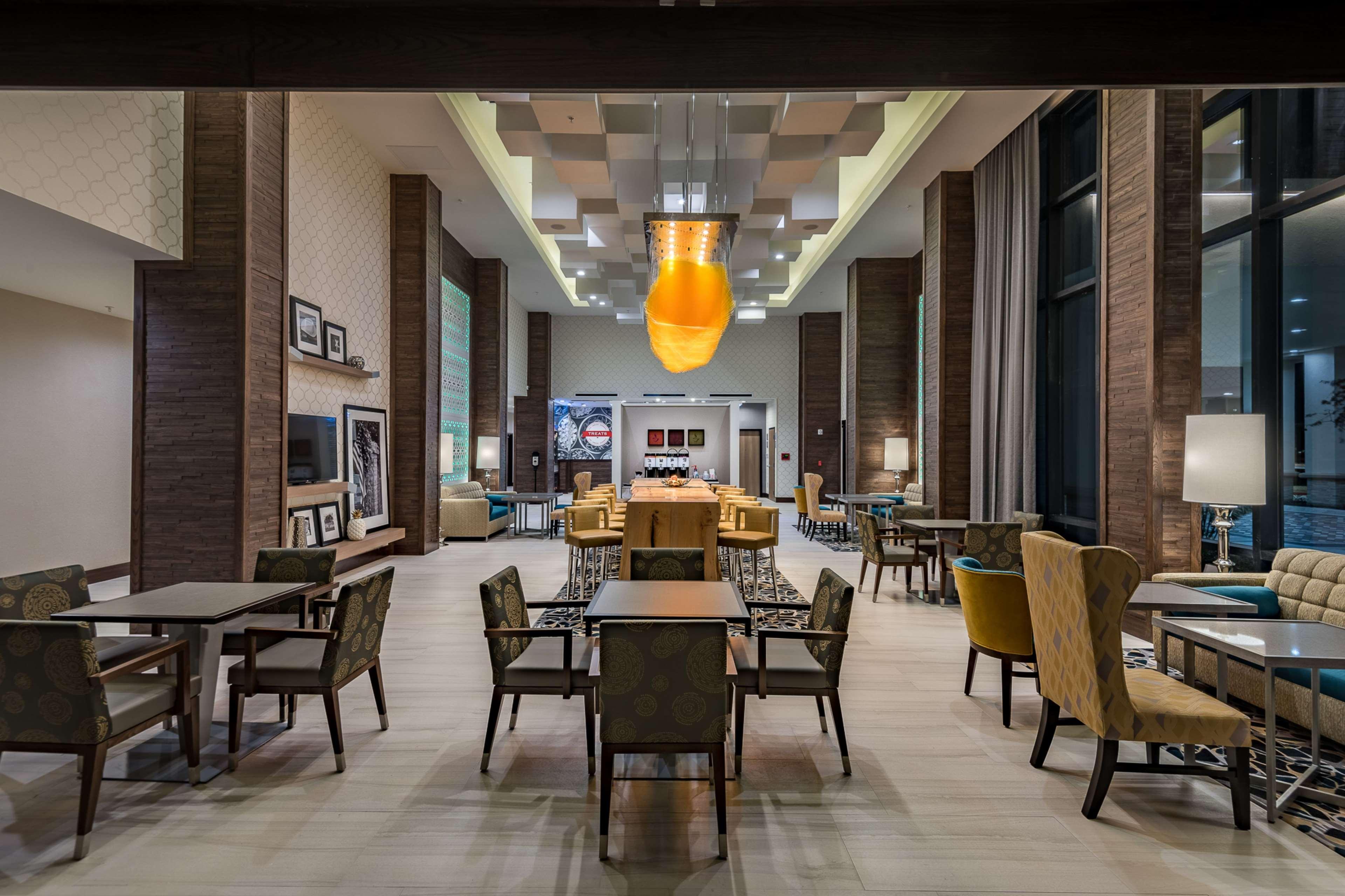 Hampton Inn & Suites Dallas-Колоні Екстер'єр фото