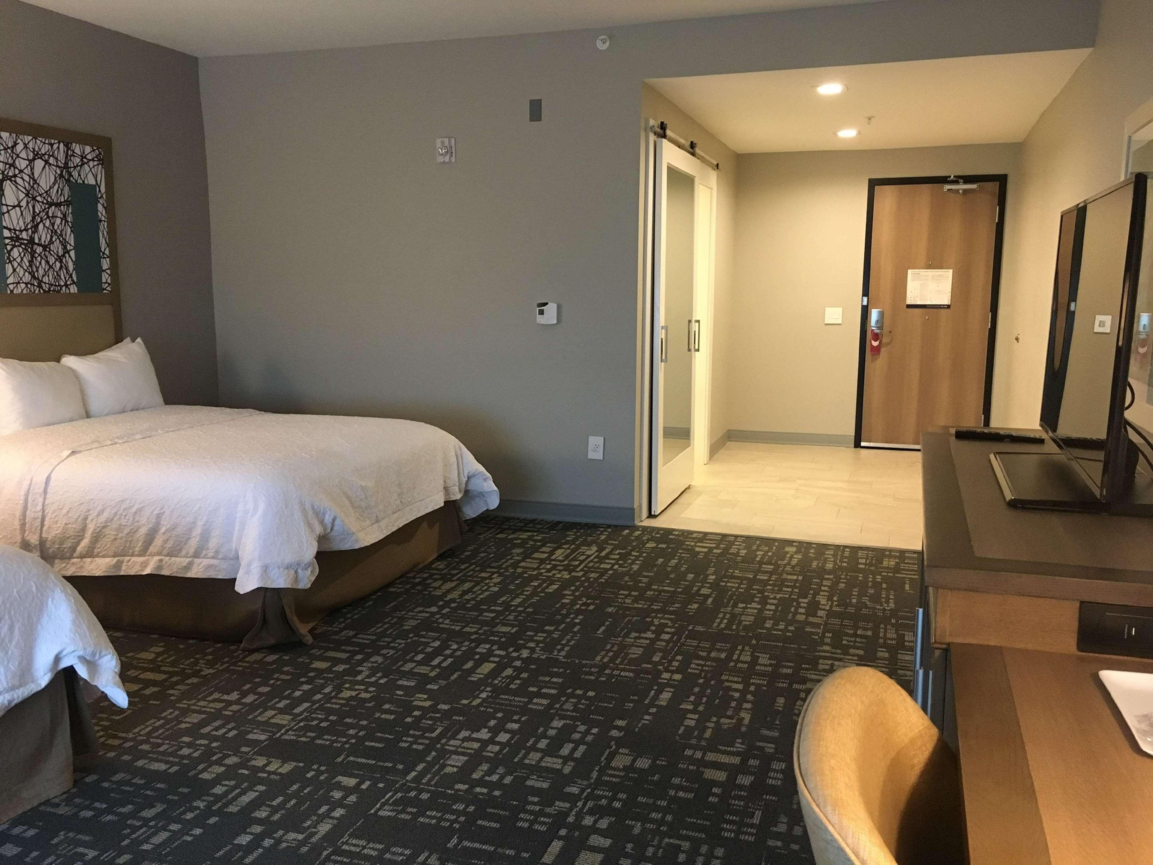 Hampton Inn & Suites Dallas-Колоні Екстер'єр фото