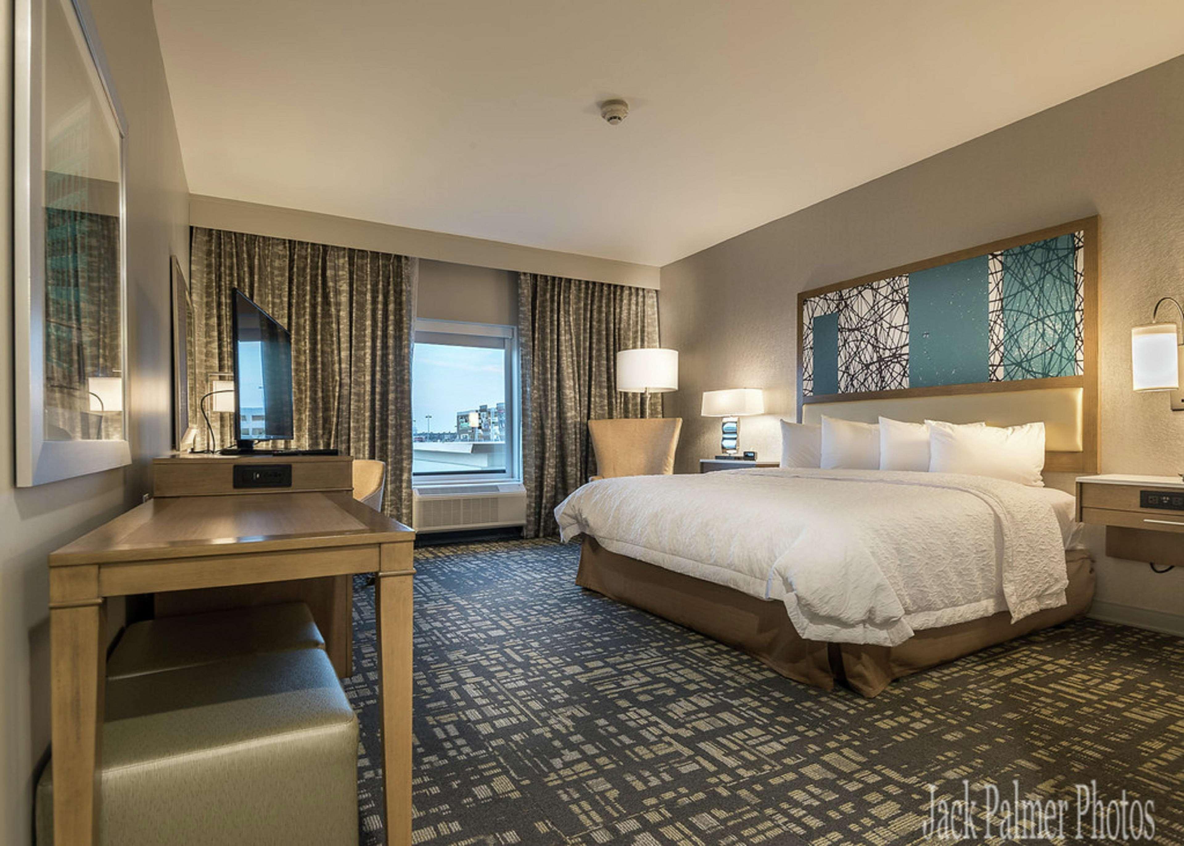 Hampton Inn & Suites Dallas-Колоні Екстер'єр фото