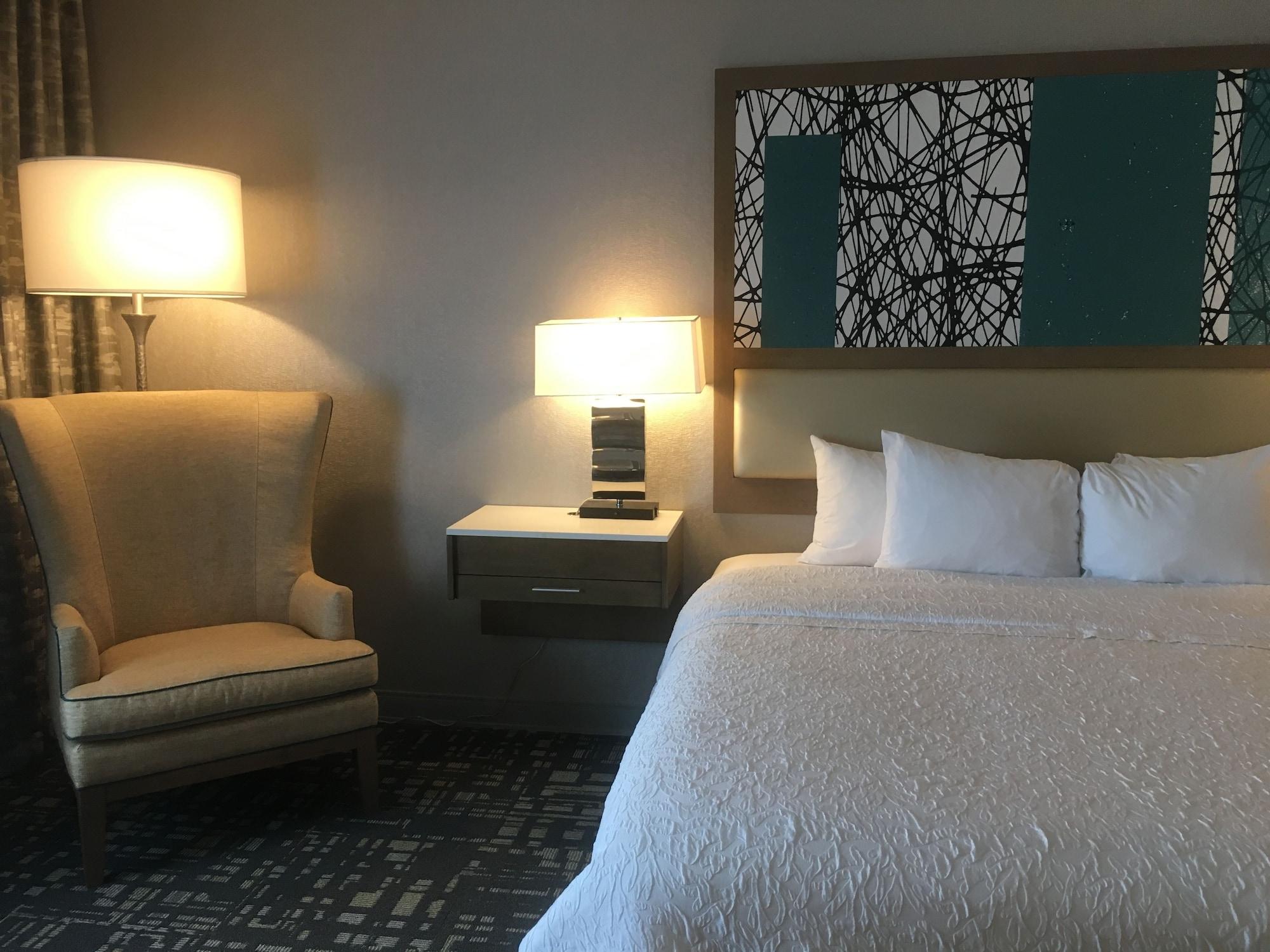 Hampton Inn & Suites Dallas-Колоні Екстер'єр фото