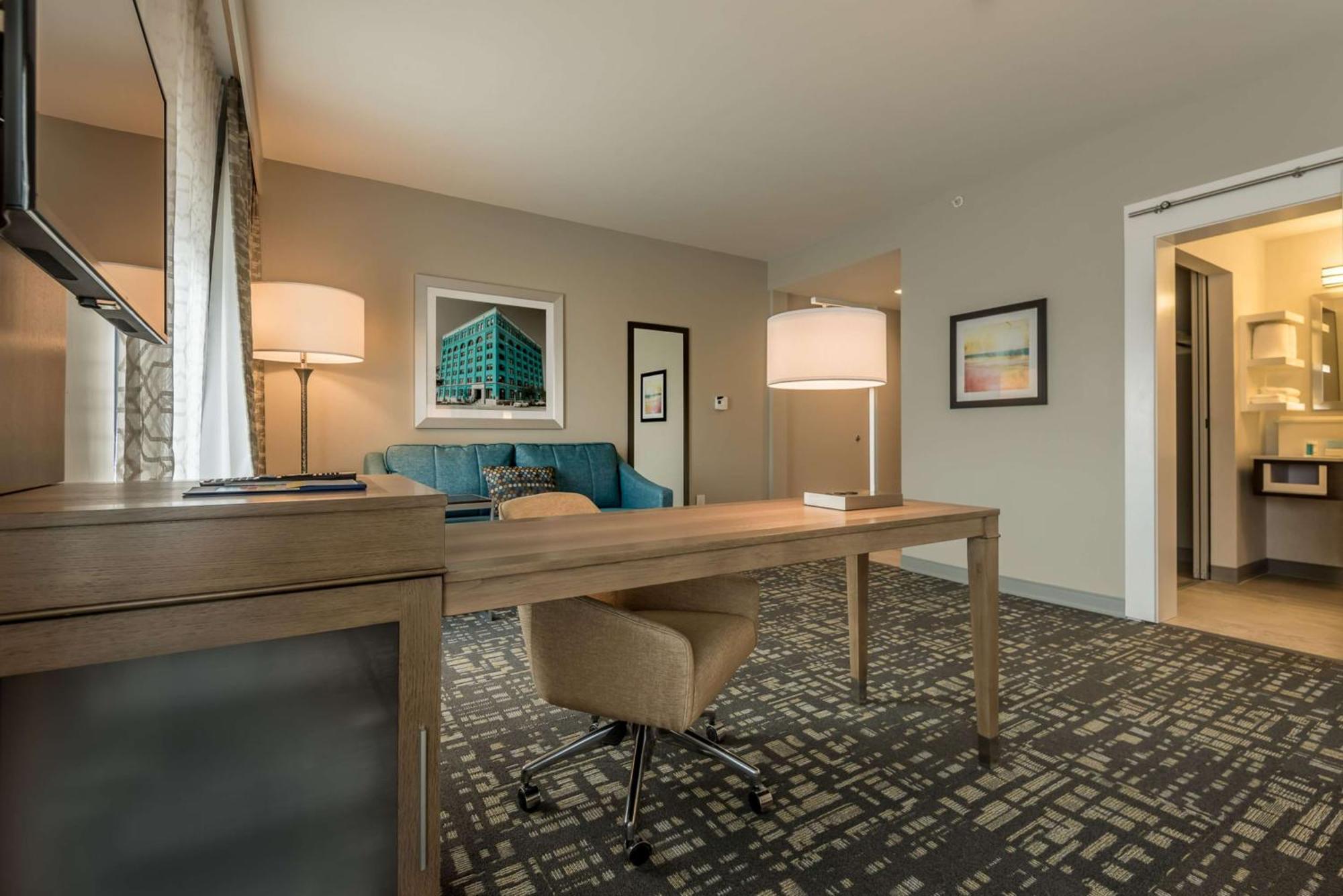 Hampton Inn & Suites Dallas-Колоні Екстер'єр фото